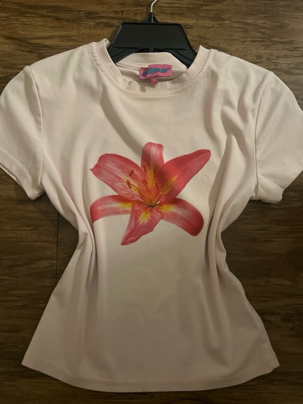 Edikted Light Pink Tee with Red-Pink Lily Graphic